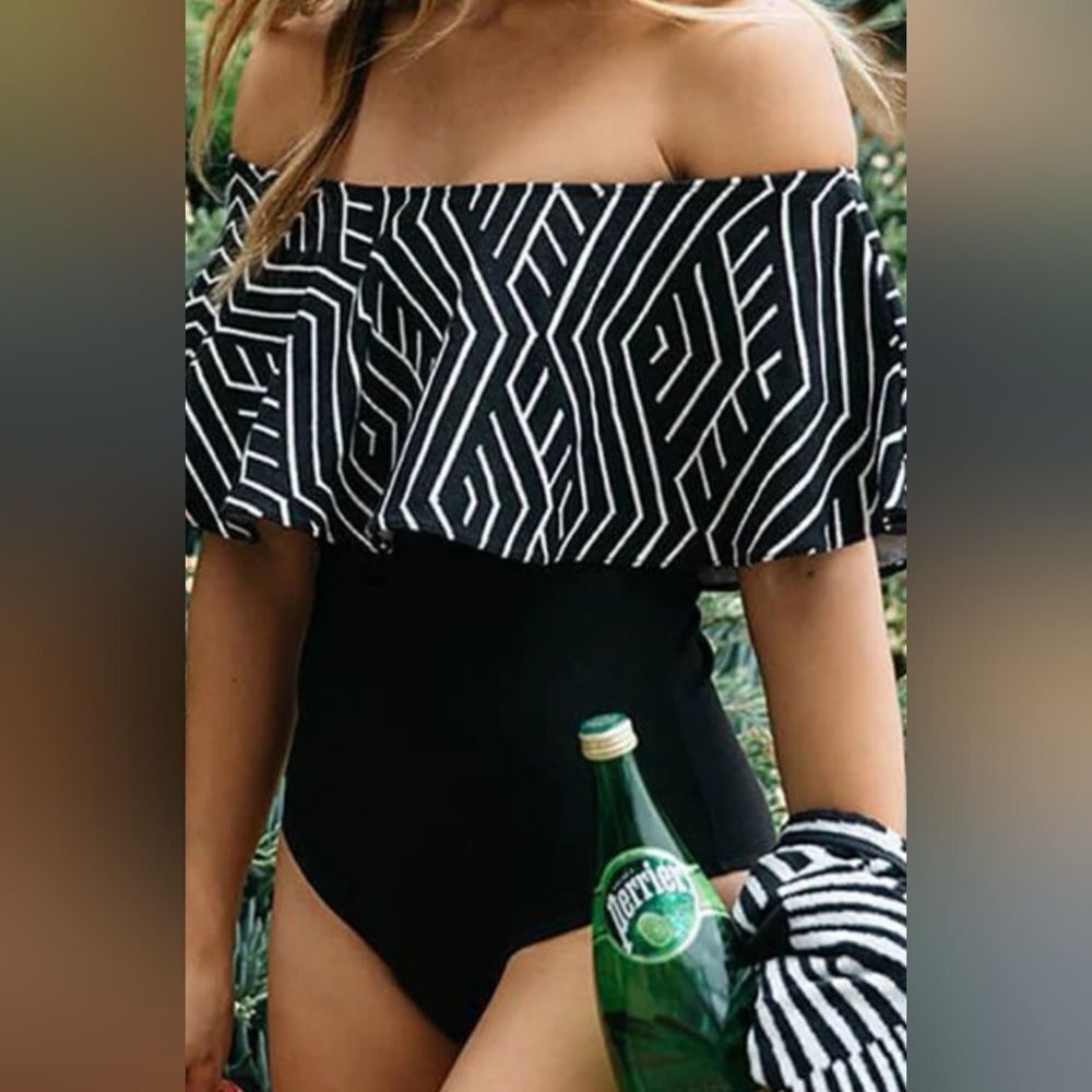 Geometric ruffle off shoulder one piece swimsuit size med